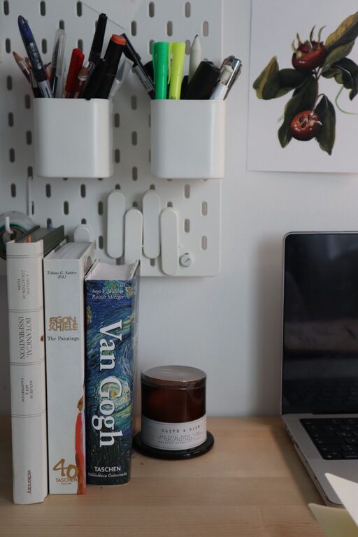 Simple Ways to Reduce Household Paper Clutter Quickly